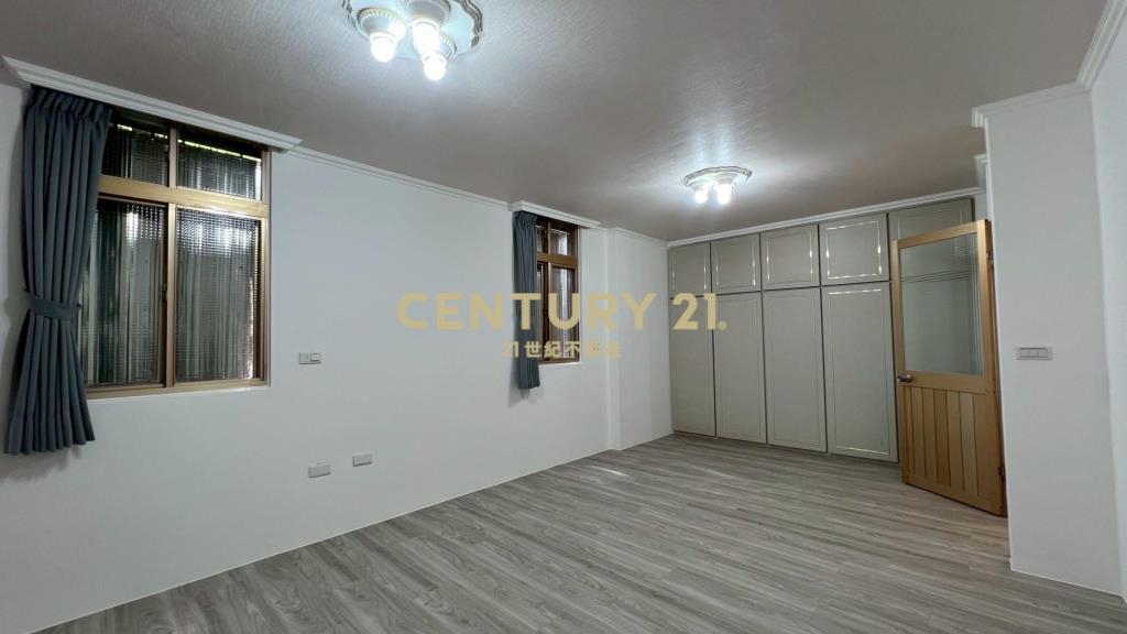 IB192員山邊間孝親車庫透天