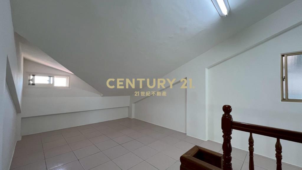 IB192員山邊間孝親車庫透天