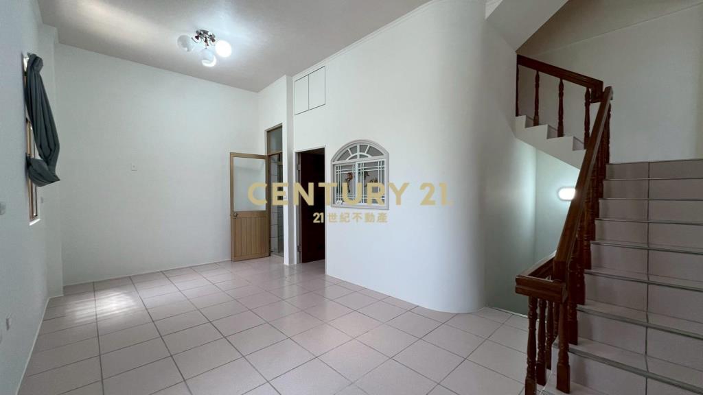 IB192員山邊間孝親車庫透天