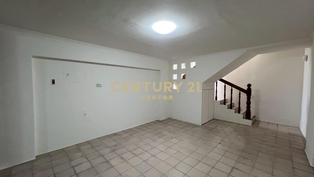 IB192員山邊間孝親車庫透天