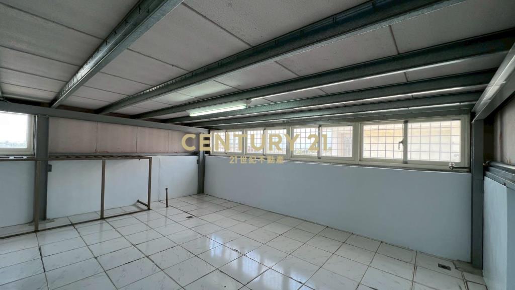 IB192員山邊間孝親車庫透天