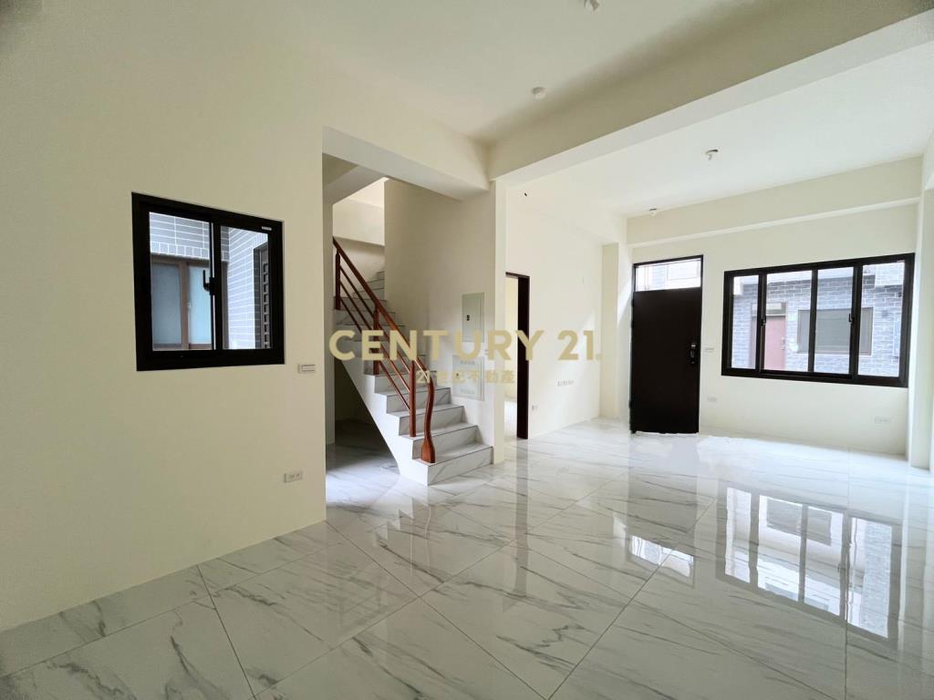 IB195員山近學區稀有5房全新別墅