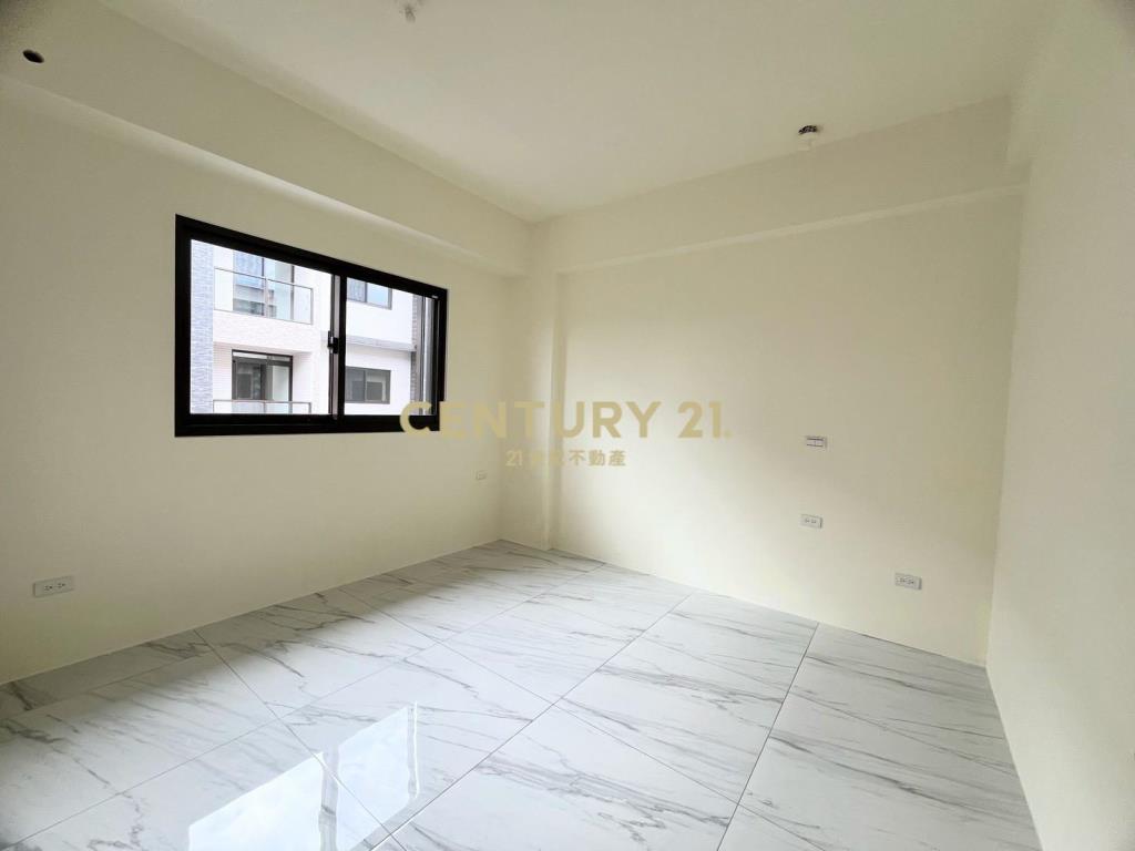 IB195員山近學區稀有5房全新別墅