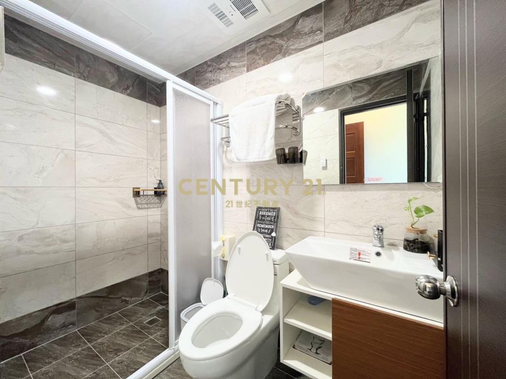 IA135宜蘭國五旁三房好美車位華廈