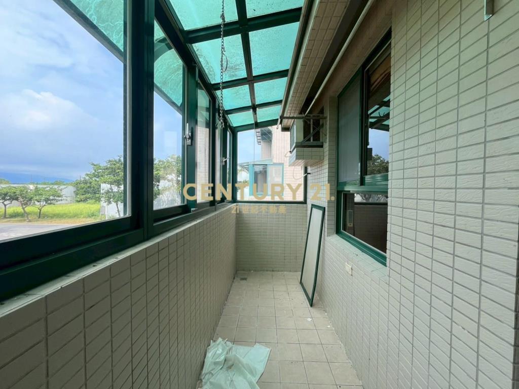 IB196縣政稀有雙併大地坪別墅