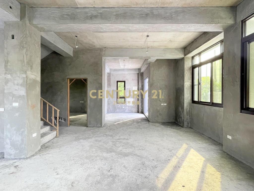 IE064員山近育才大面寬全新農舍