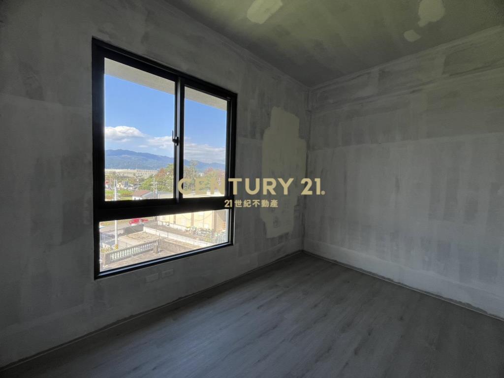 IA141員山近市區兩房車位華廈