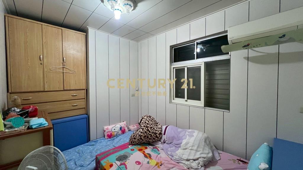 IB205國道旁低總價稀有車庫透天