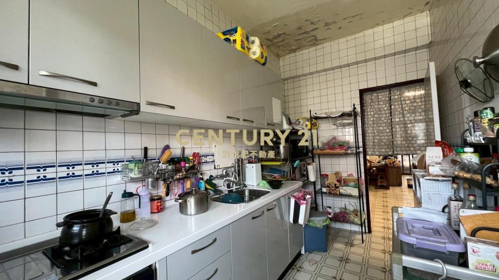 IA142宜大旁低總價三房公寓