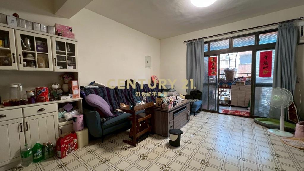 IA142宜大旁低總價三房公寓