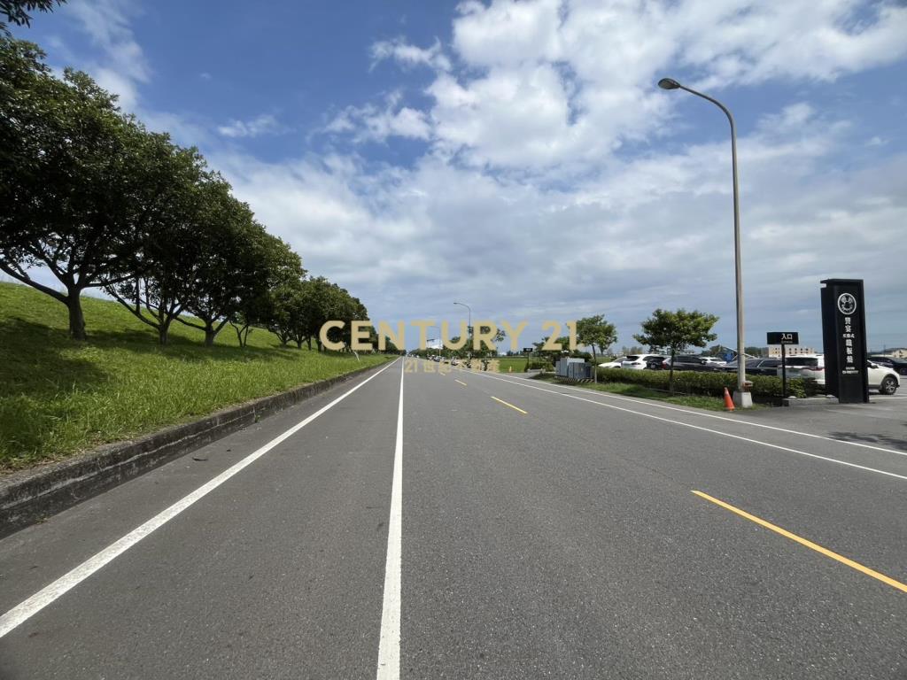 IC153五結大馬路旁老農夫的地