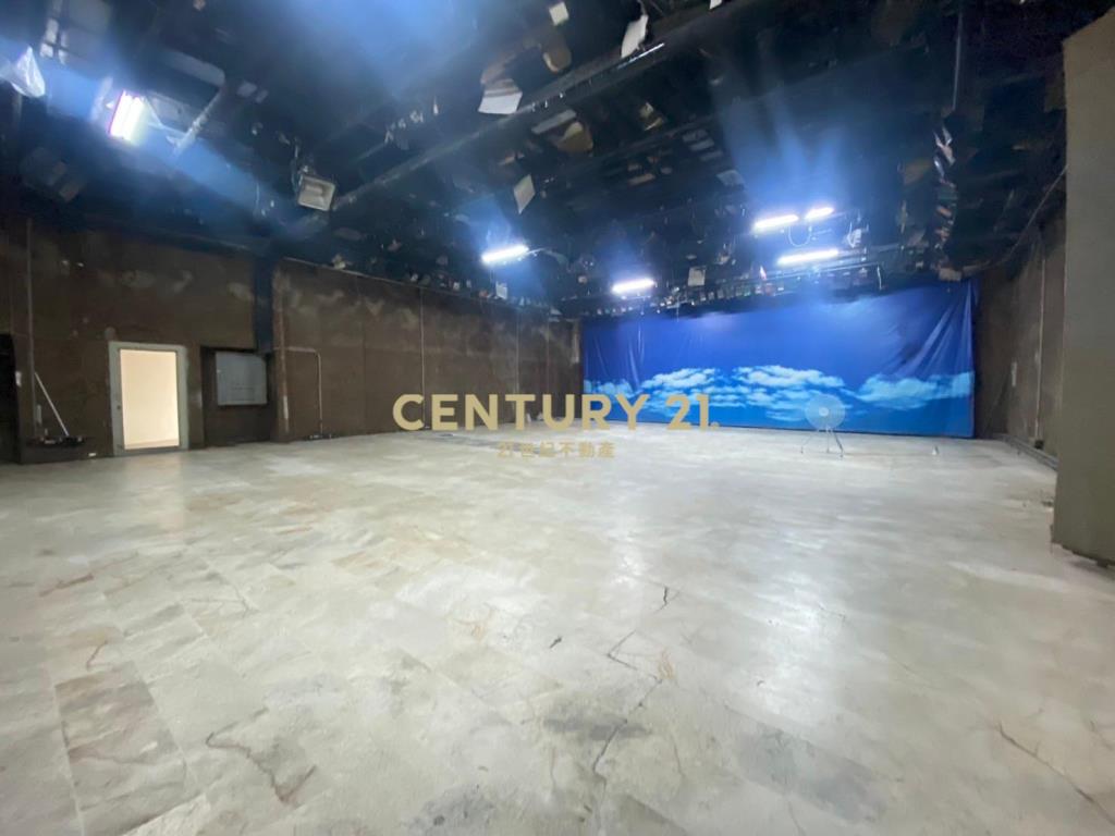 中興路挑高大空間廠辦-21商仲