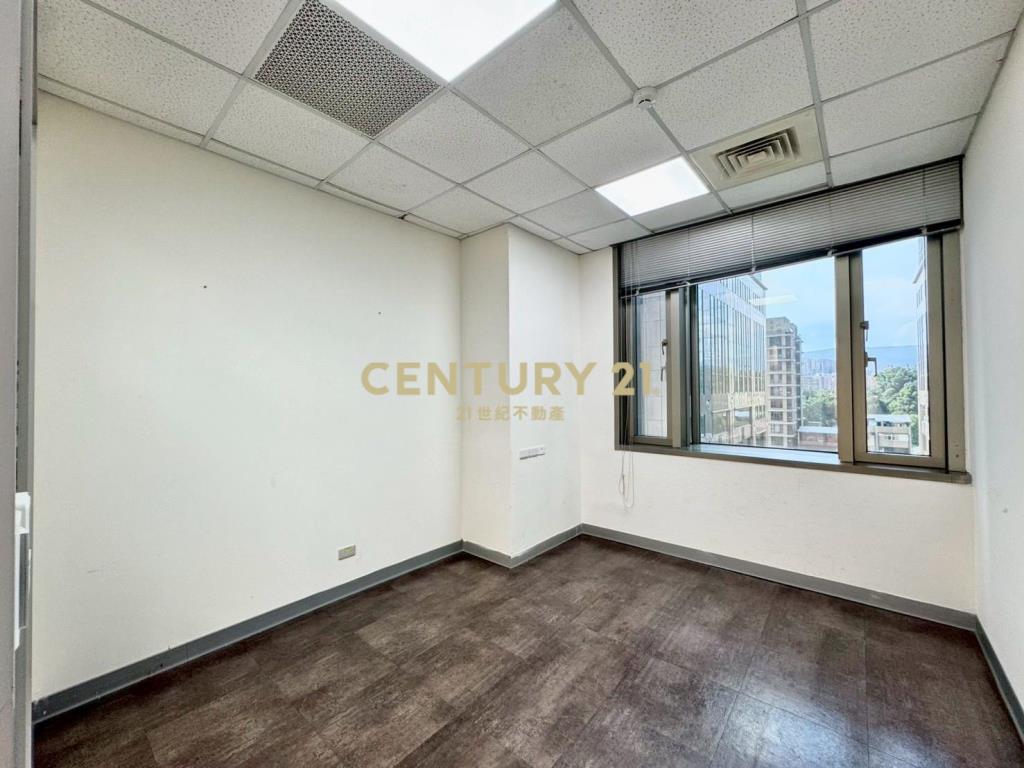 遠東免整理附3車位辦公室-21商仲