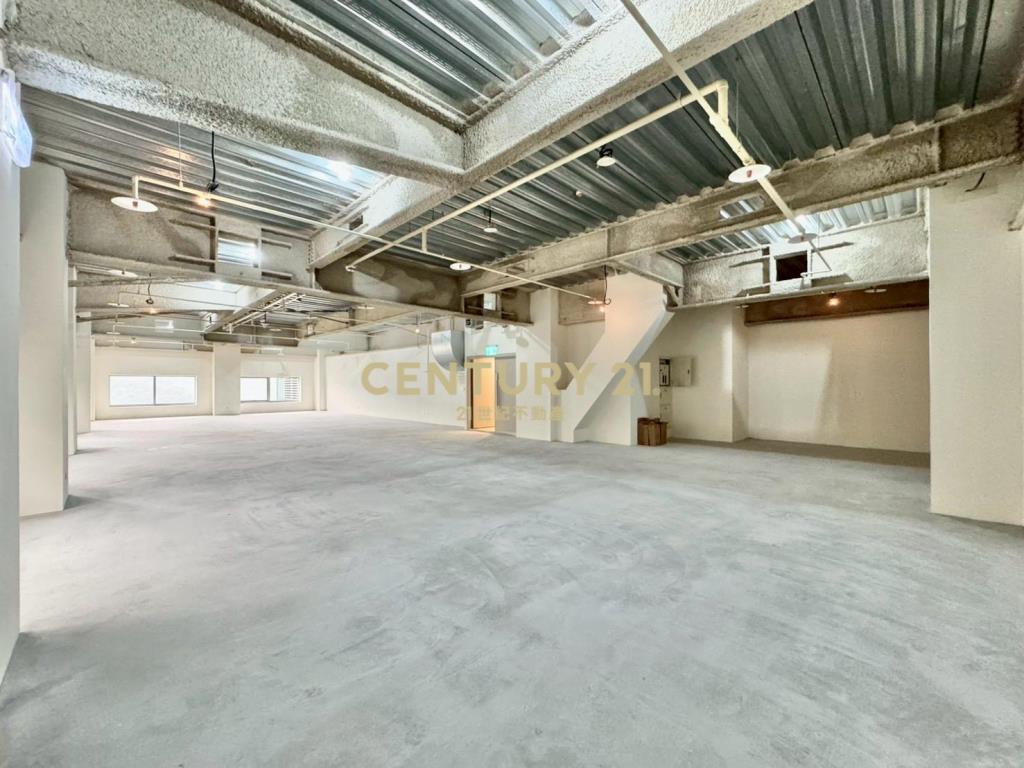 U-Town稀有全新廠辦-21商仲