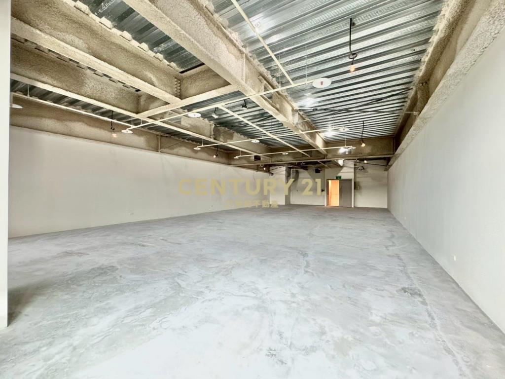 U-Town稀有全新廠辦-21商仲