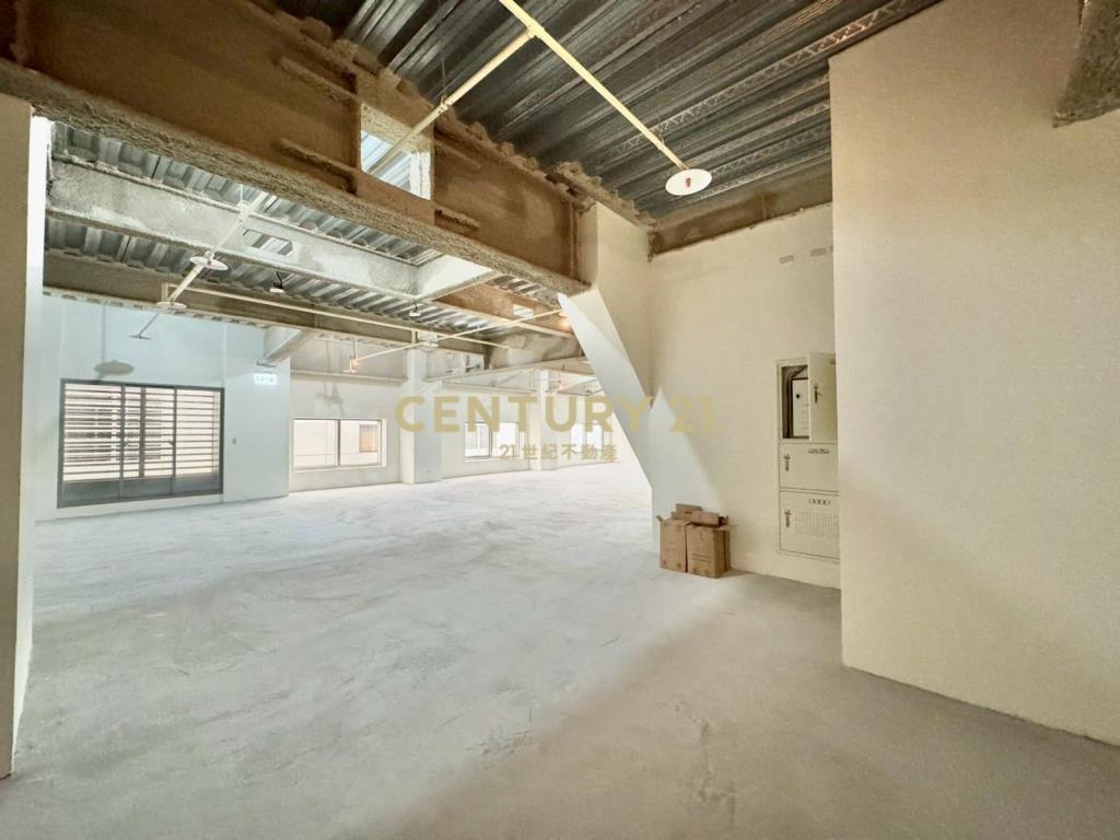 U-Town稀有全新廠辦-21商仲