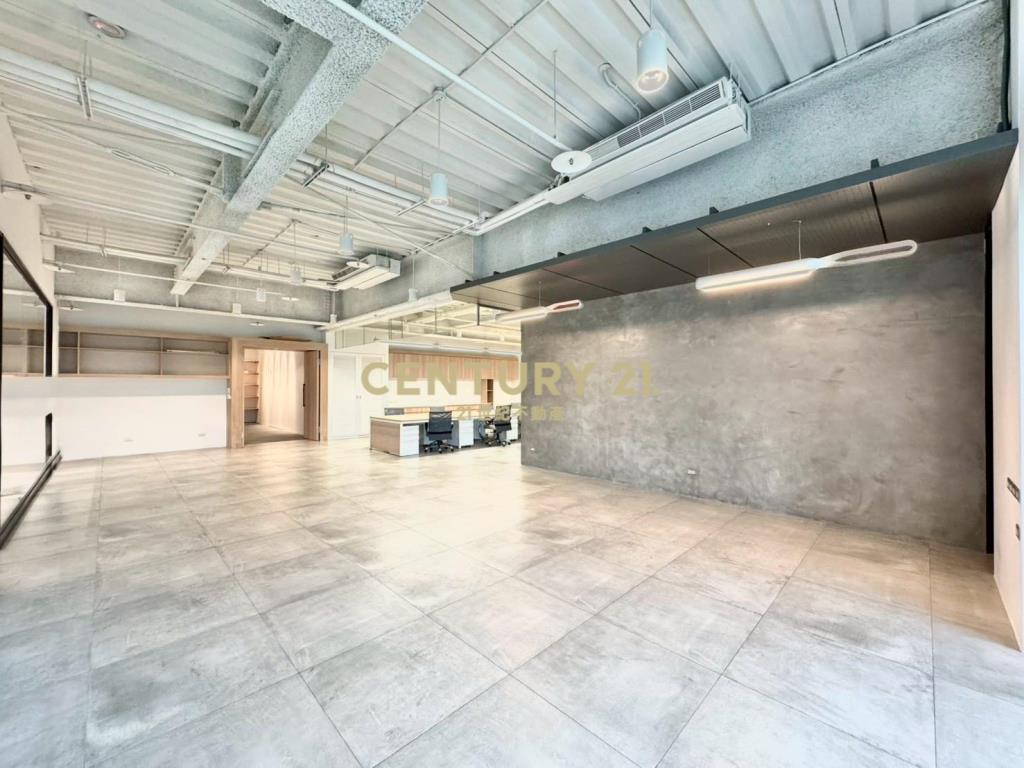 U-Town高樓層大坪數完美辦公空間