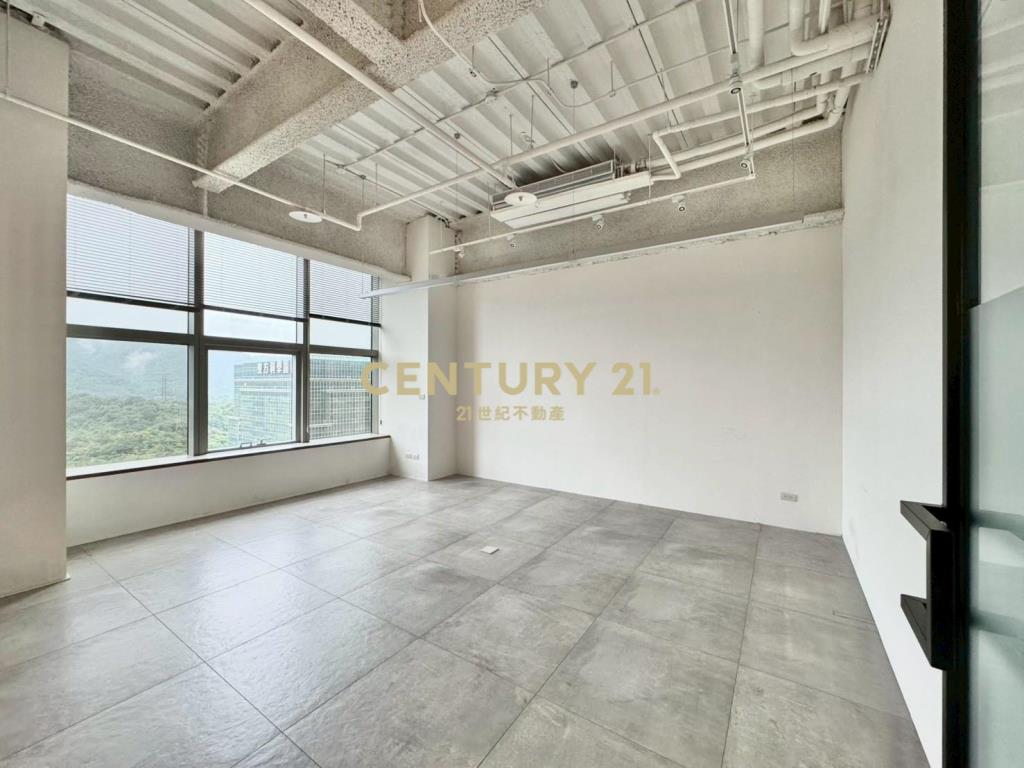 U-Town高樓層大坪數完美辦公空間