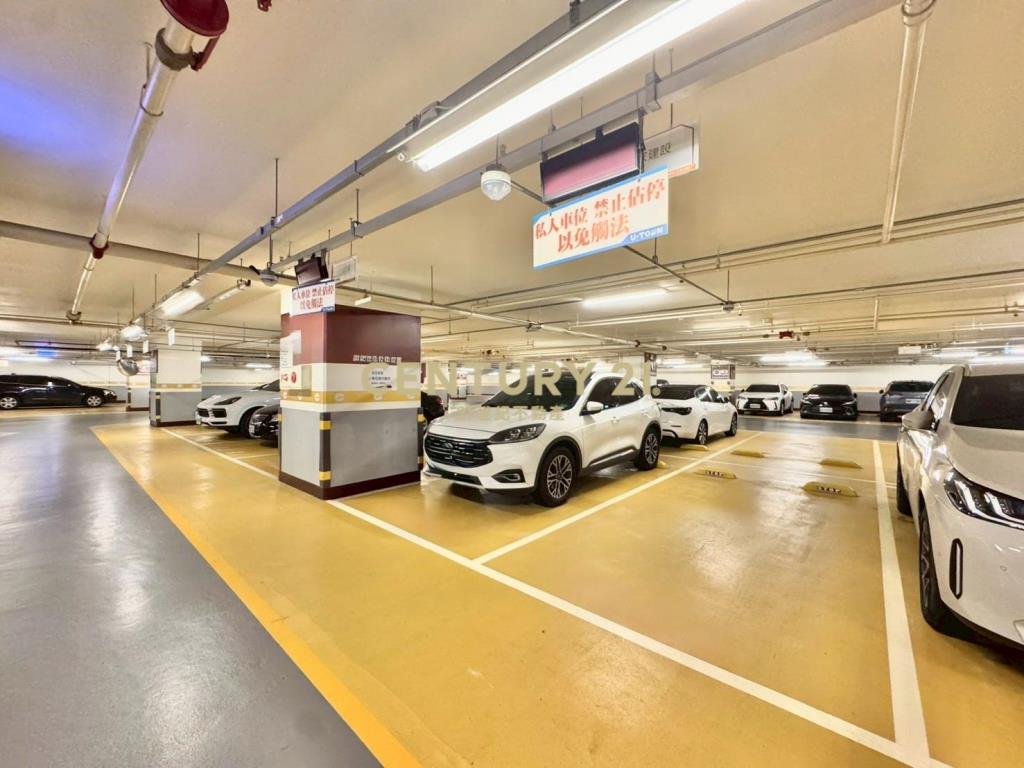 U-Town明亮採光簡裝辦公室-21商仲