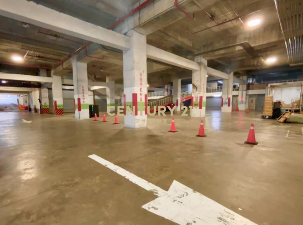 40呎貨櫃進出、可廠登經貿園區-21商仲