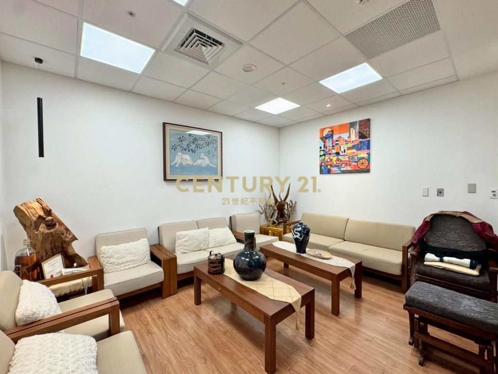 U-Town氣質裝潢附OA設備辦公室