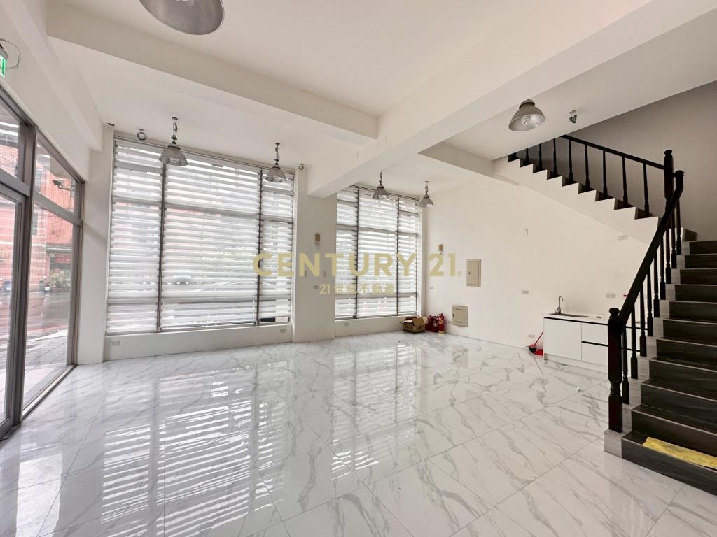 河濱轉角正二層挑高店面-21商仲