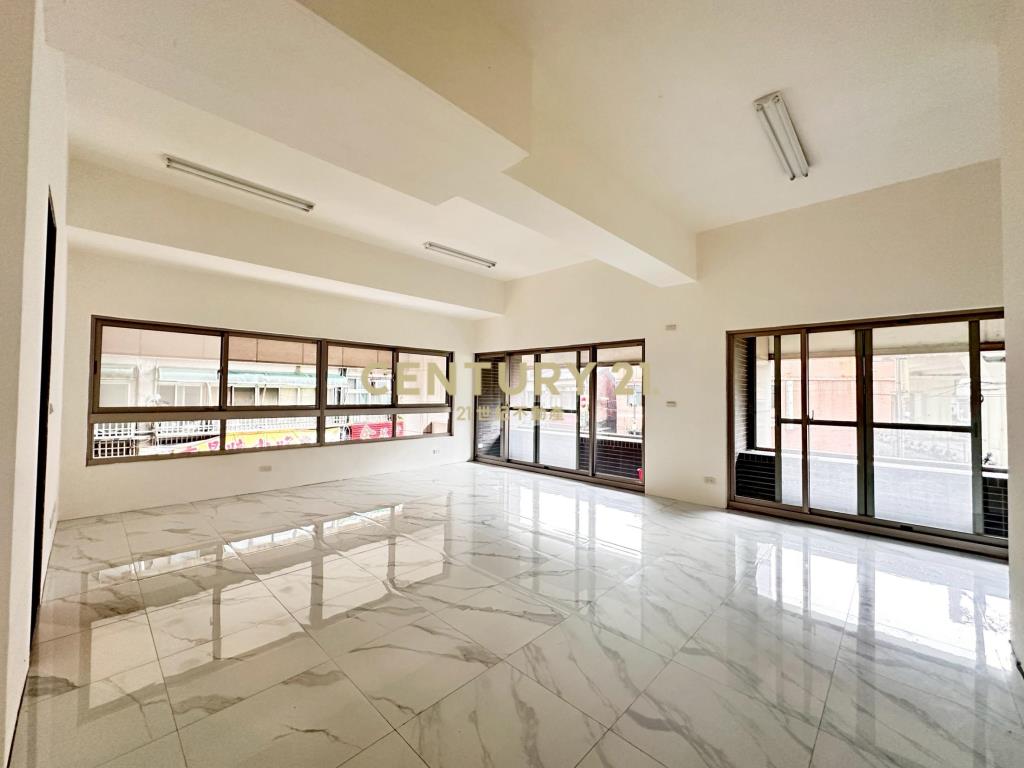 河濱轉角正二層挑高店面-21商仲