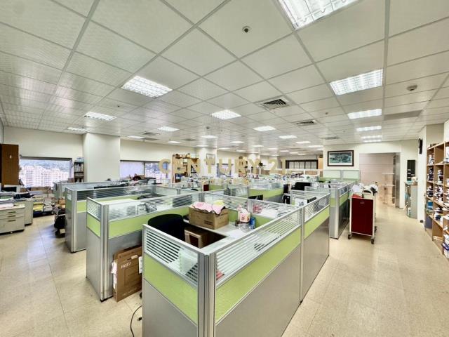 U-Town邊間雙採光廠辦-21商仲