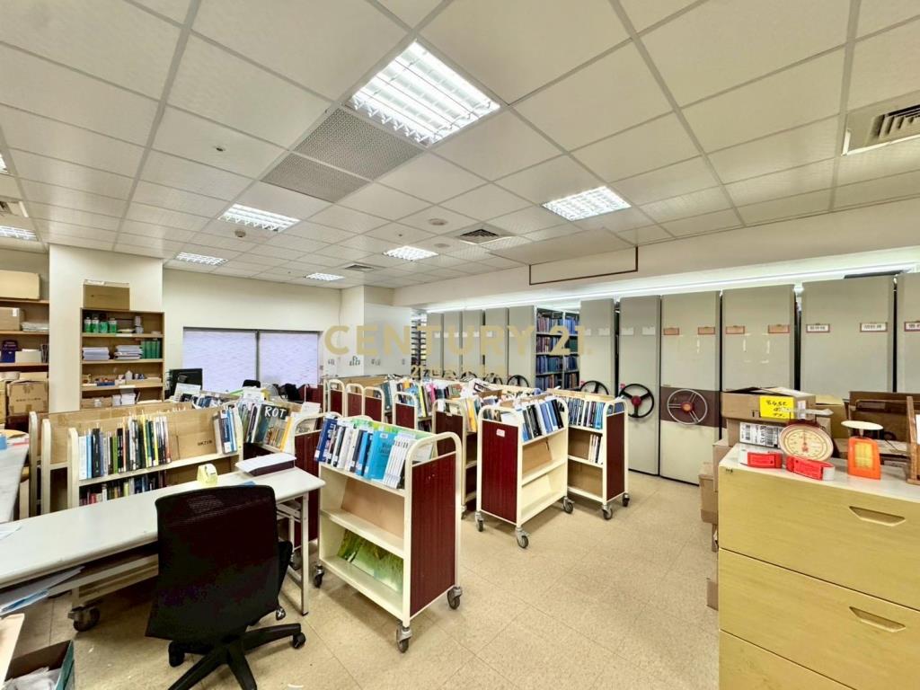 U-Town邊間雙採光廠辦-21商仲