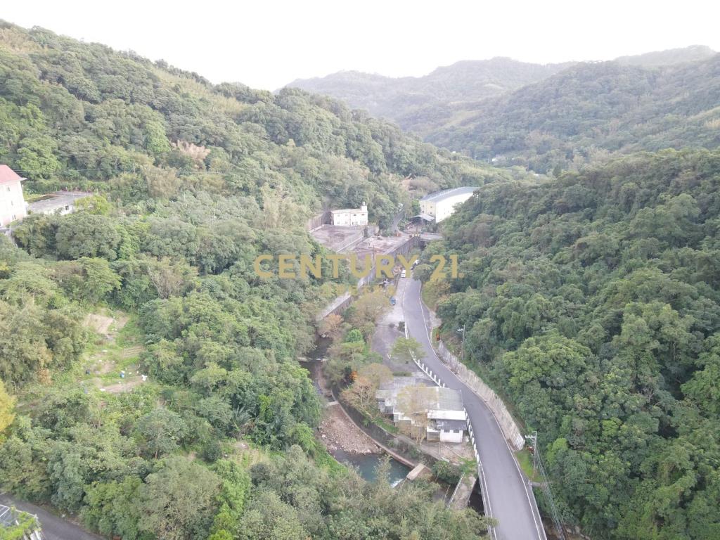 有山有水平坦老農地-可配合申請蓋農舍