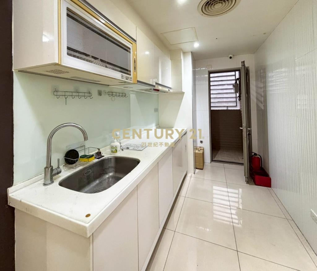 汐止商圈正大同路上低樓層商辦-21商仲