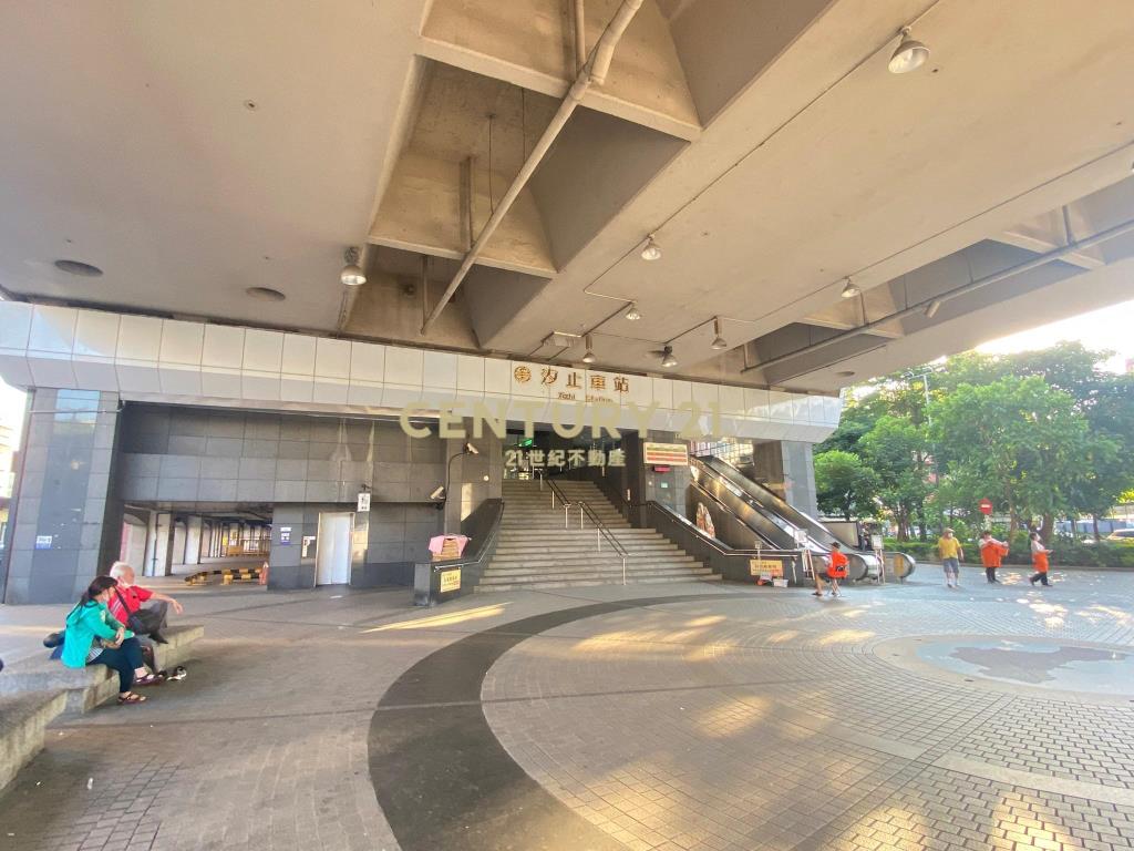 汐止商圈正大同路上低樓層商辦-21商仲