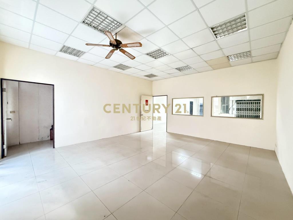 挑高門口停車透天可廠登-21商仲