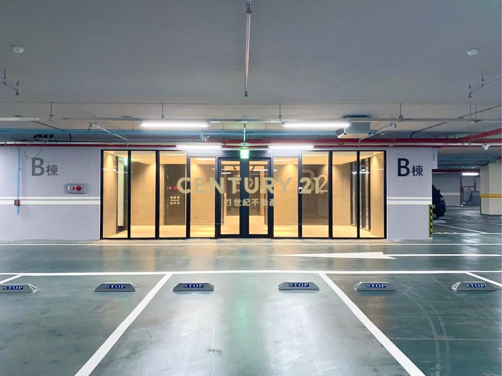 可短租大坪數廠房/大電/碼頭/棧板貨梯