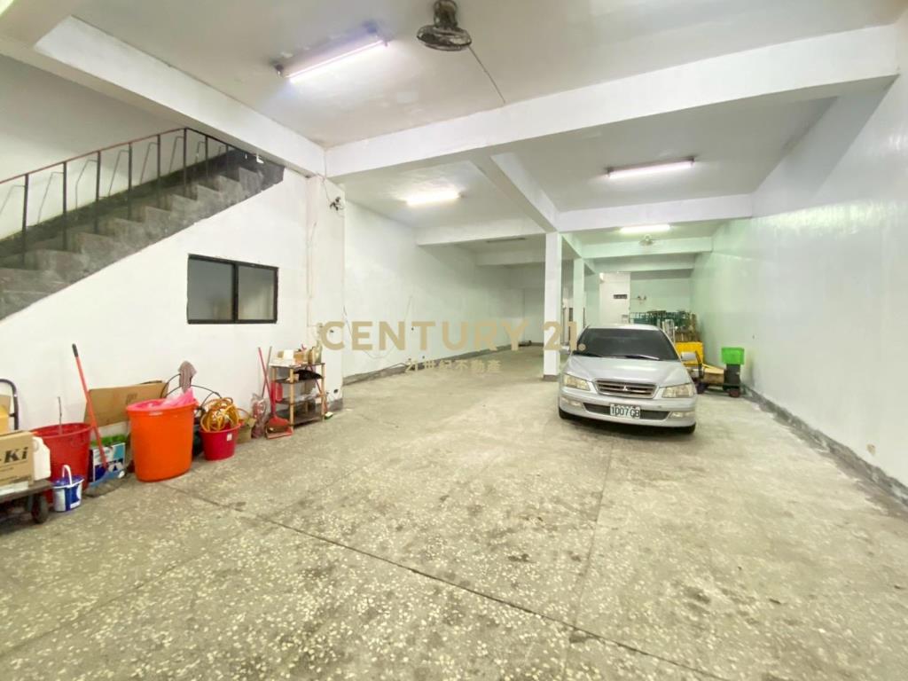 面寬8米挑高貨梯透天廠房-21商仲