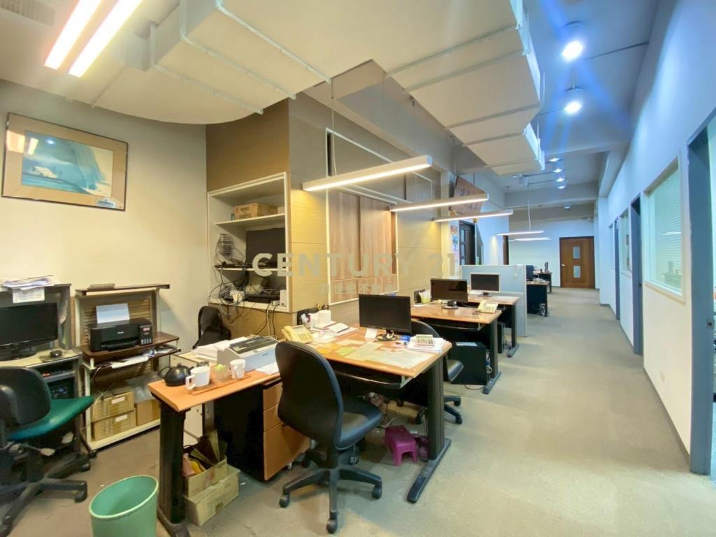 面寬8米挑高貨梯透天廠房-21商仲