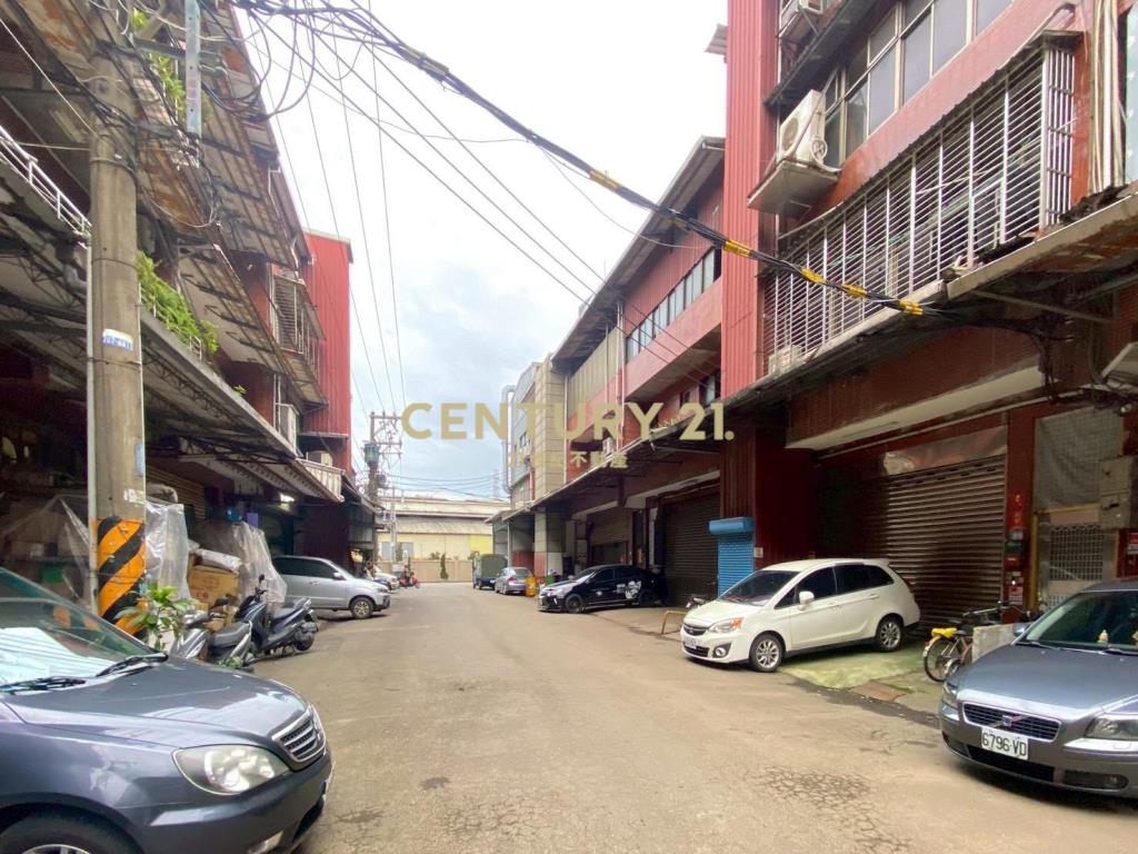 面寬8米挑高貨梯透天廠房-21商仲