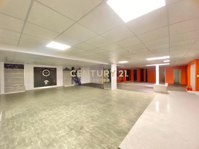 正路邊大面寬廠房附車位-21商仲