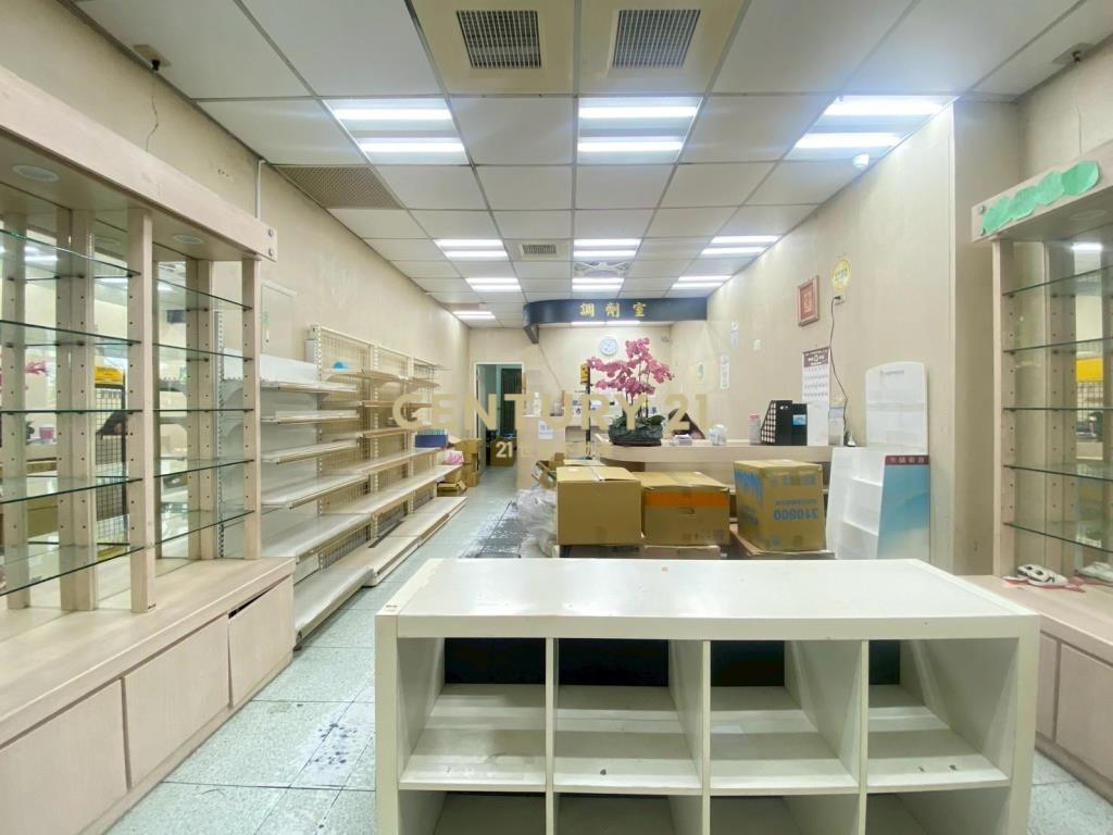 交流道旁臨路金店面-21商仲