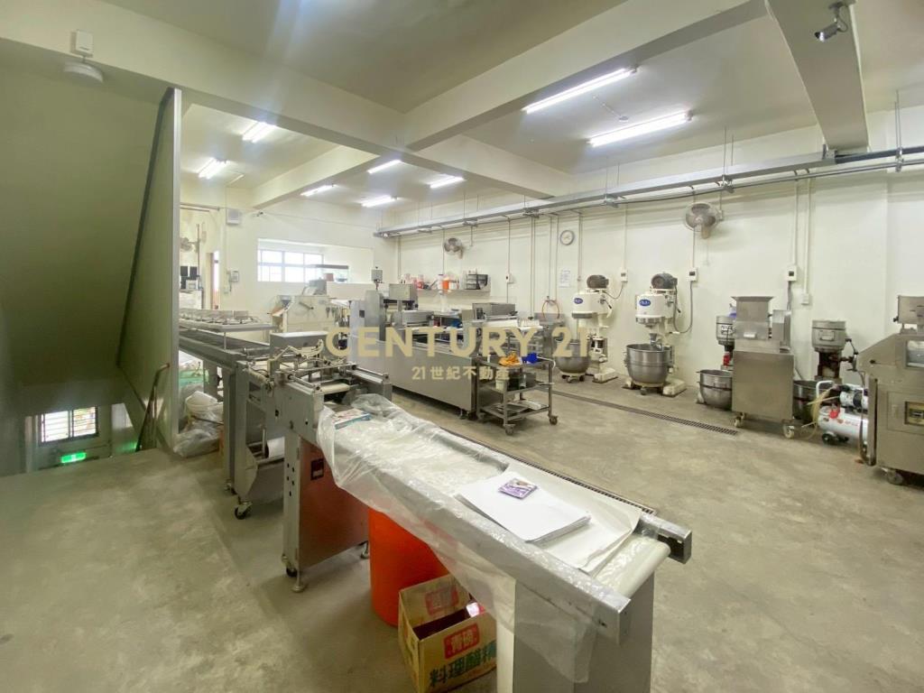 一噸貨梯 1~4樓福德稀有透天廠房