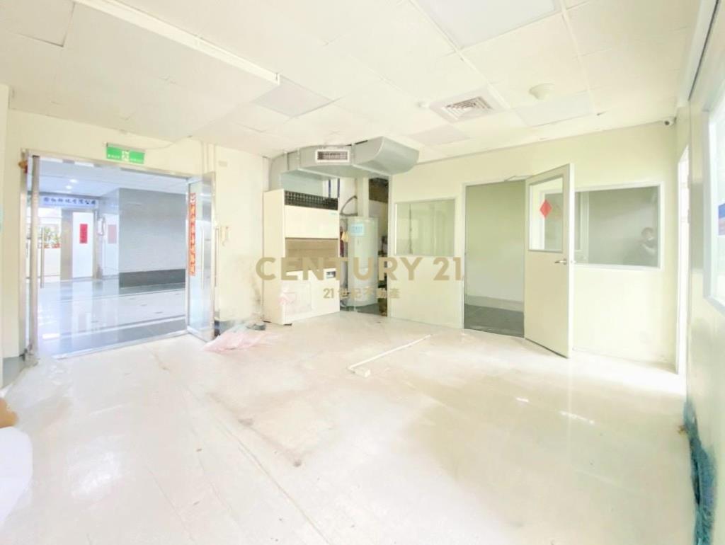 世界經貿雙車位低總價廠房-21商仲