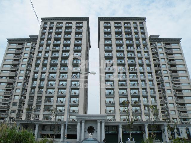 躍世紀店面
