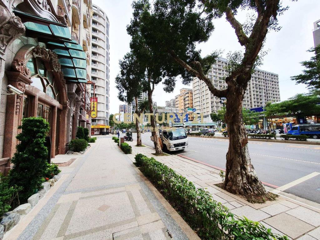 九揚華尚店面