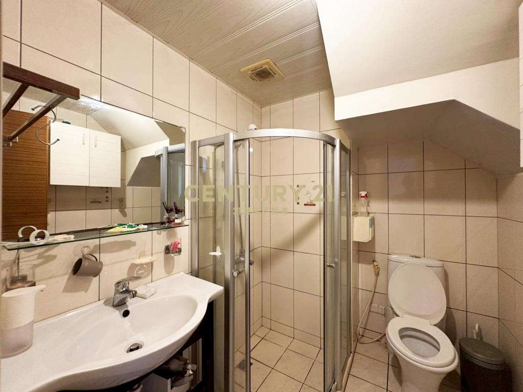 法國小鎮樓中樓