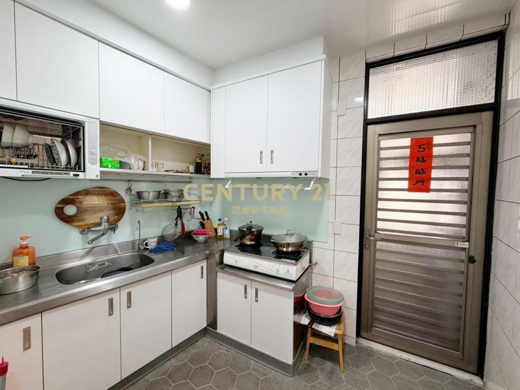 台北信義區光復南路公寓