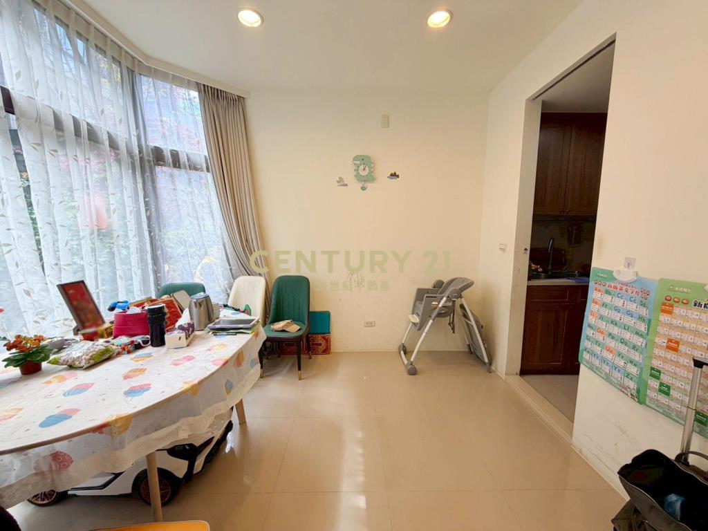 法國小鎮香頌區