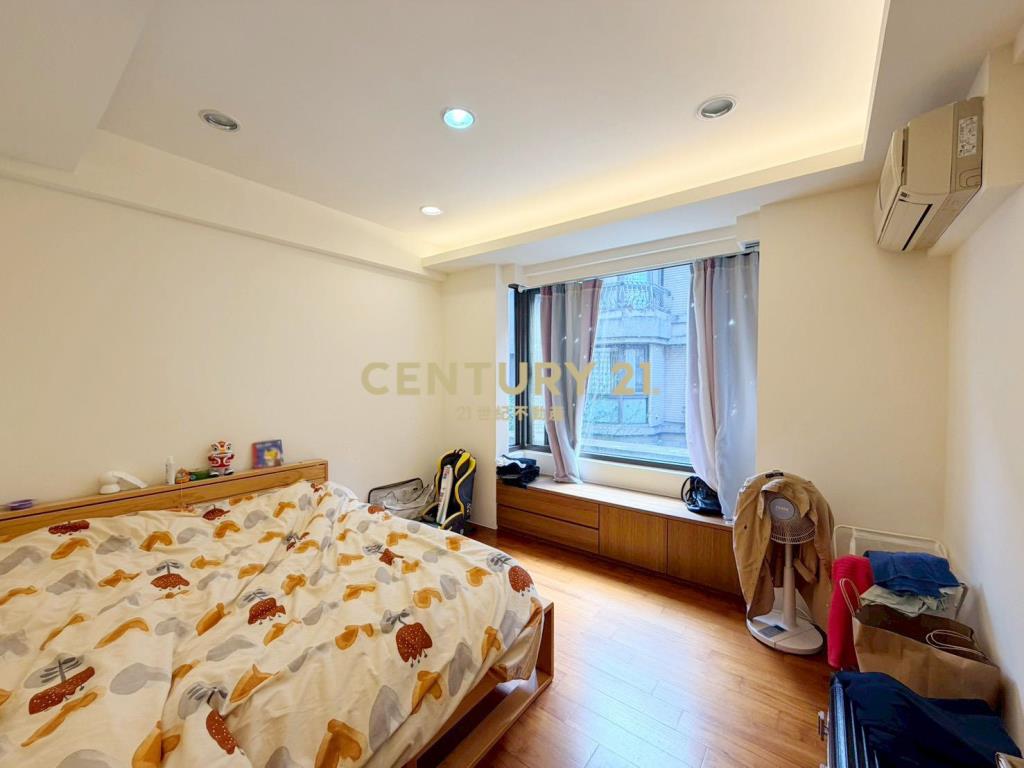 法國小鎮香頌區