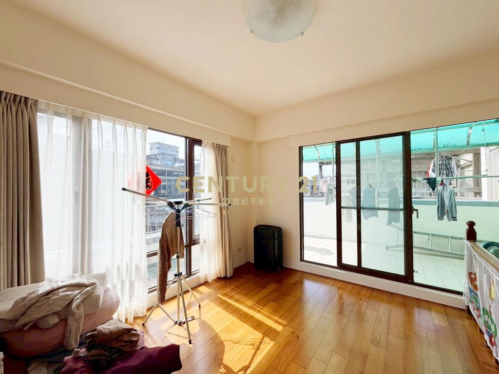 法國小鎮香頌區