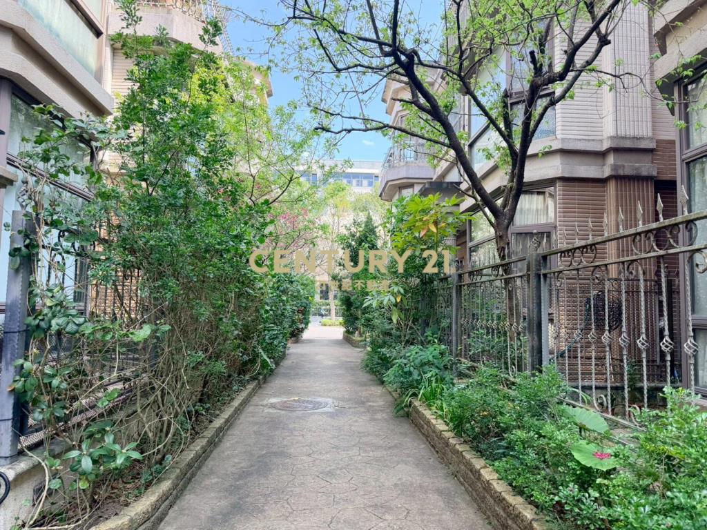 法國小鎮香頌區