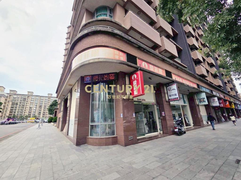 森聯首席三角窗店面